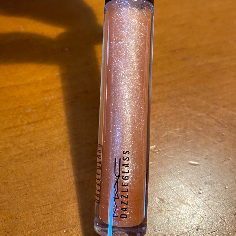 MAC Dazzleglass Lipgloss Moth to Flame 💋 - Picture 7 of 16